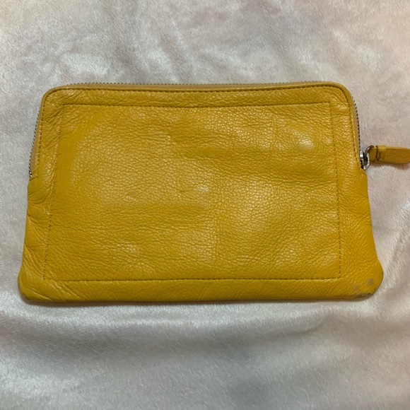 Gap leather pouch - Picture 3 of 8